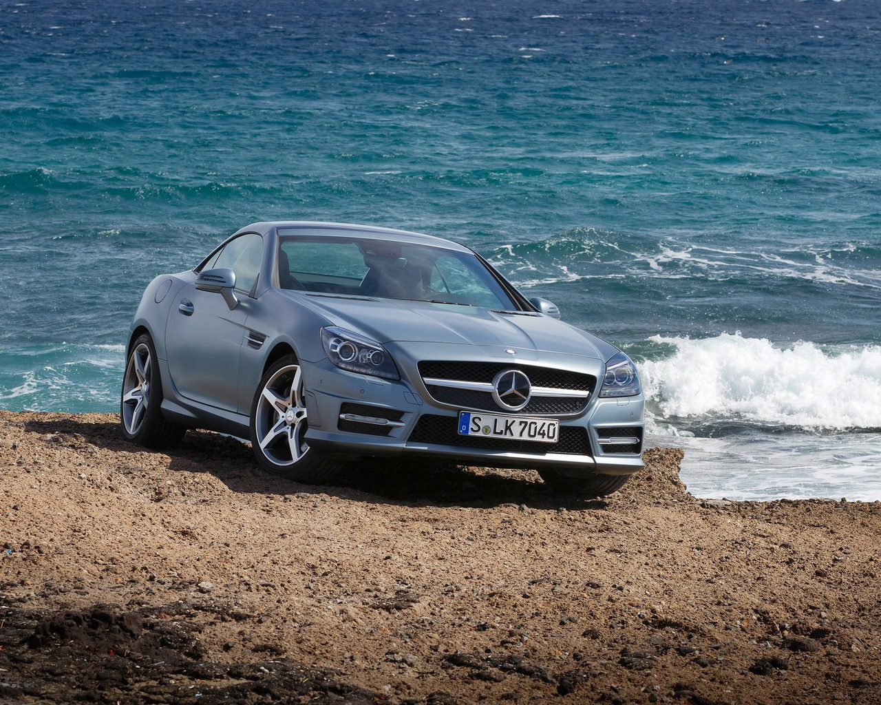 Mercedes-Benz-SLK350 Coupe