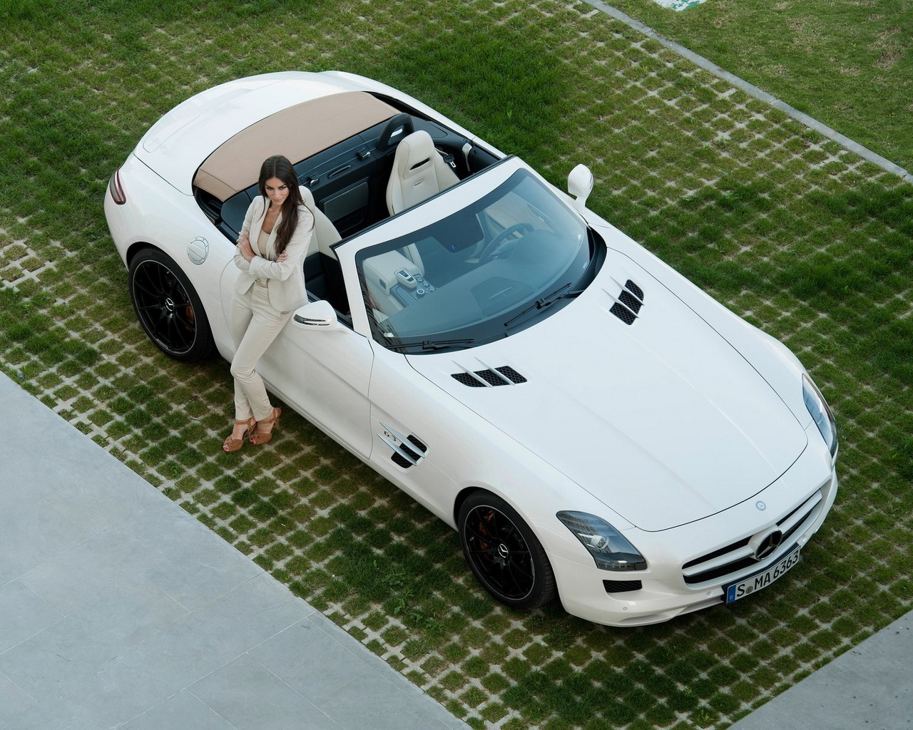 Mercedes-Benz-SLS AMG Roadster