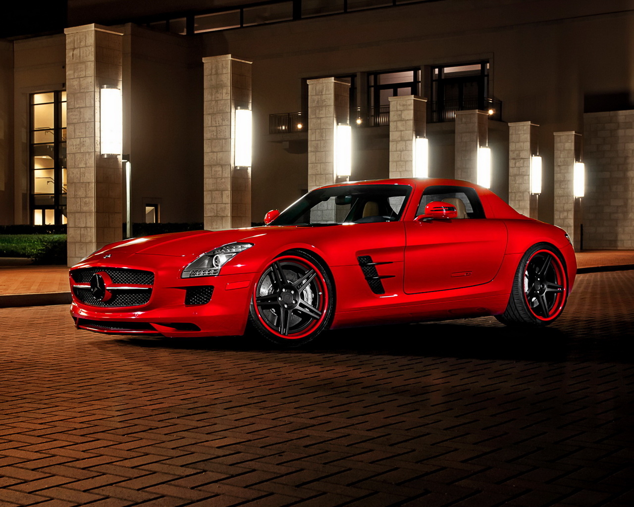 Mercedes Benz SLS AMG