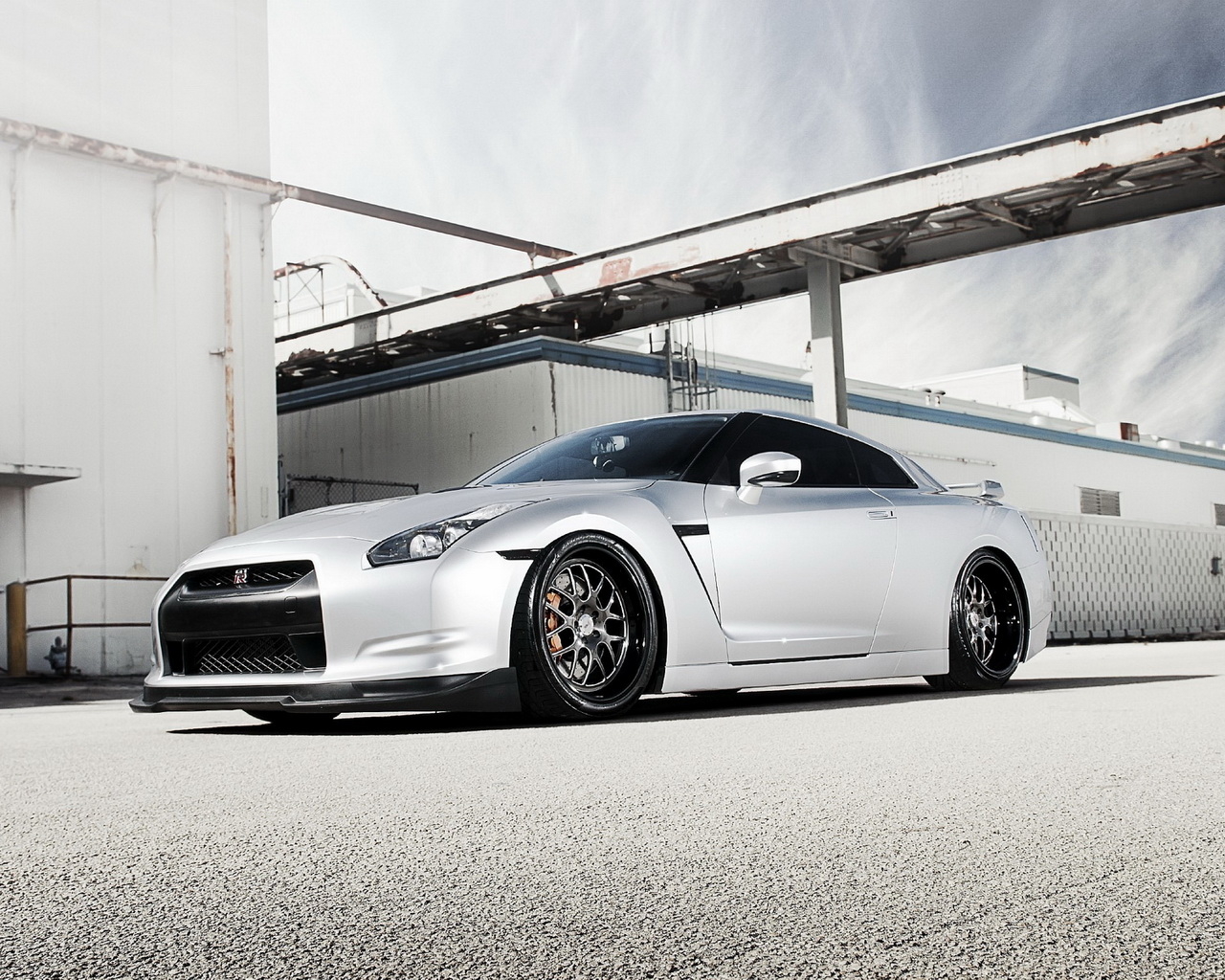 new Nissan GT-R
