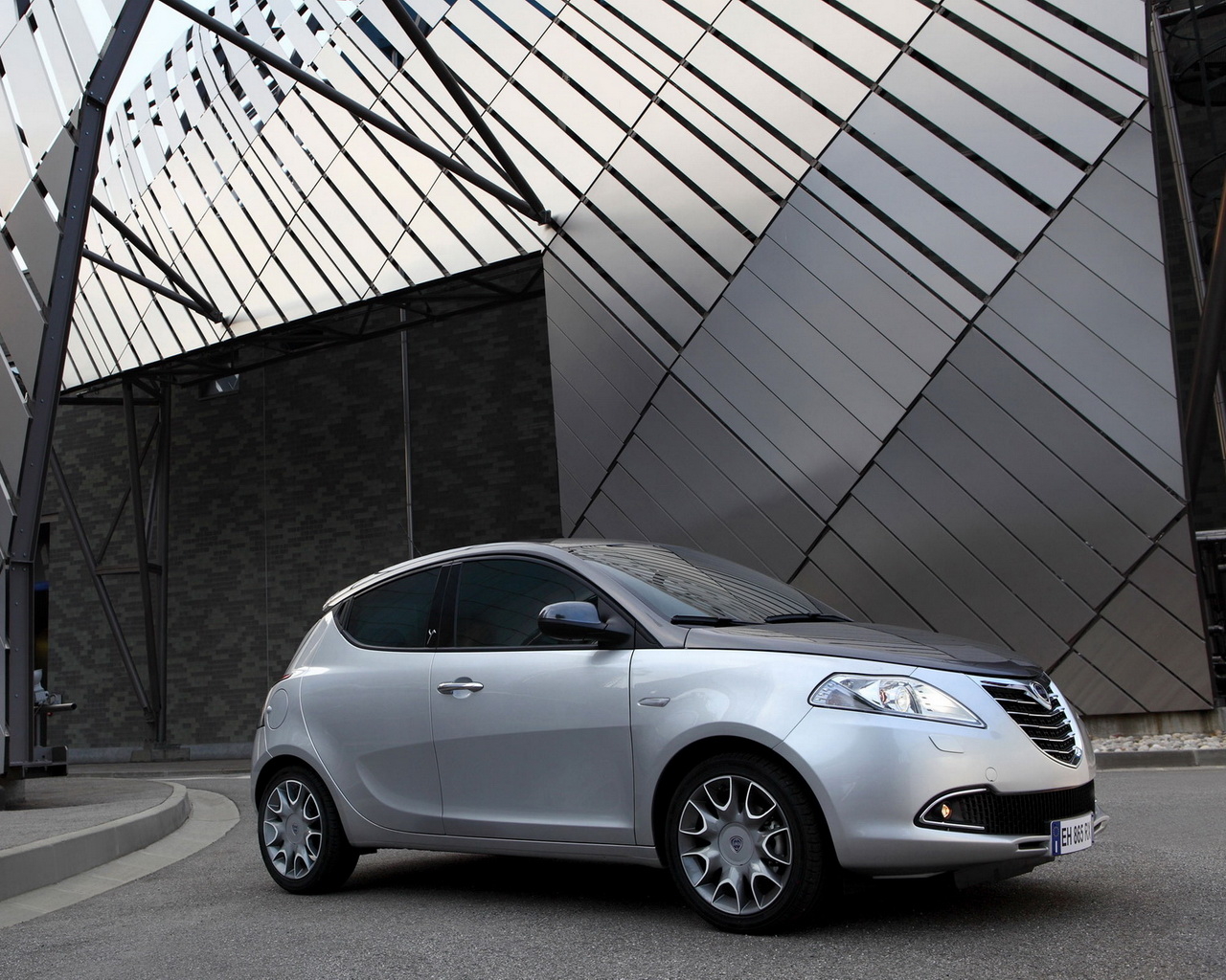 Lancia Ypsilon