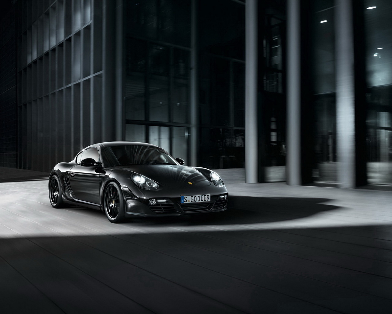 Porsche-Cayman Black Edition