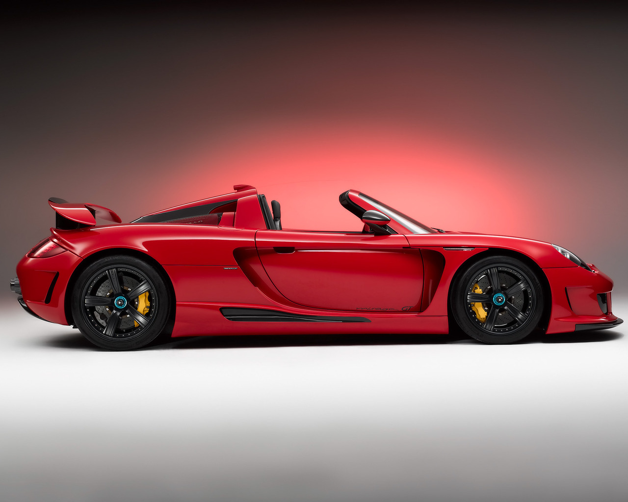 Porshe Carrera GT, красный