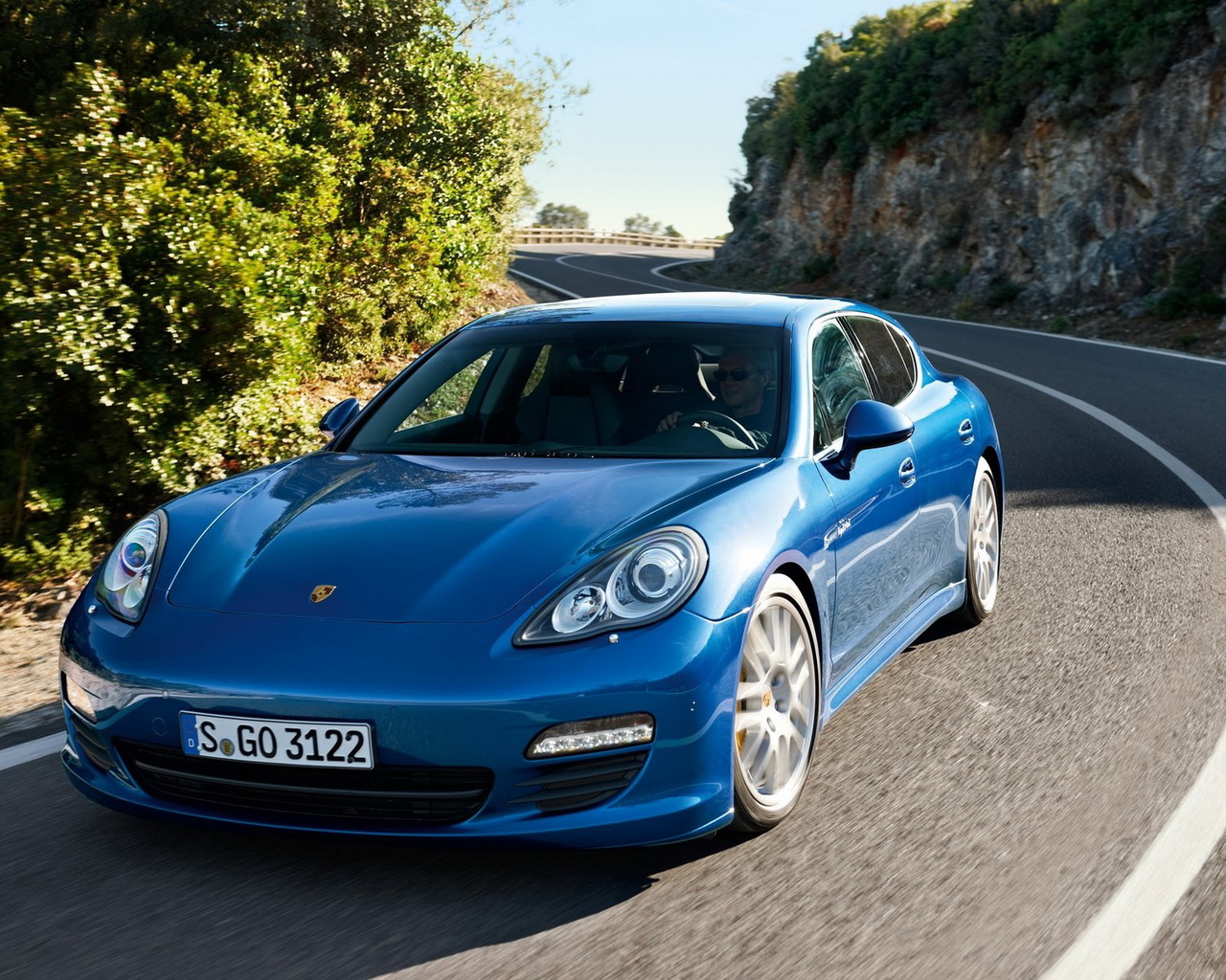 blue Porsche-Panamera S