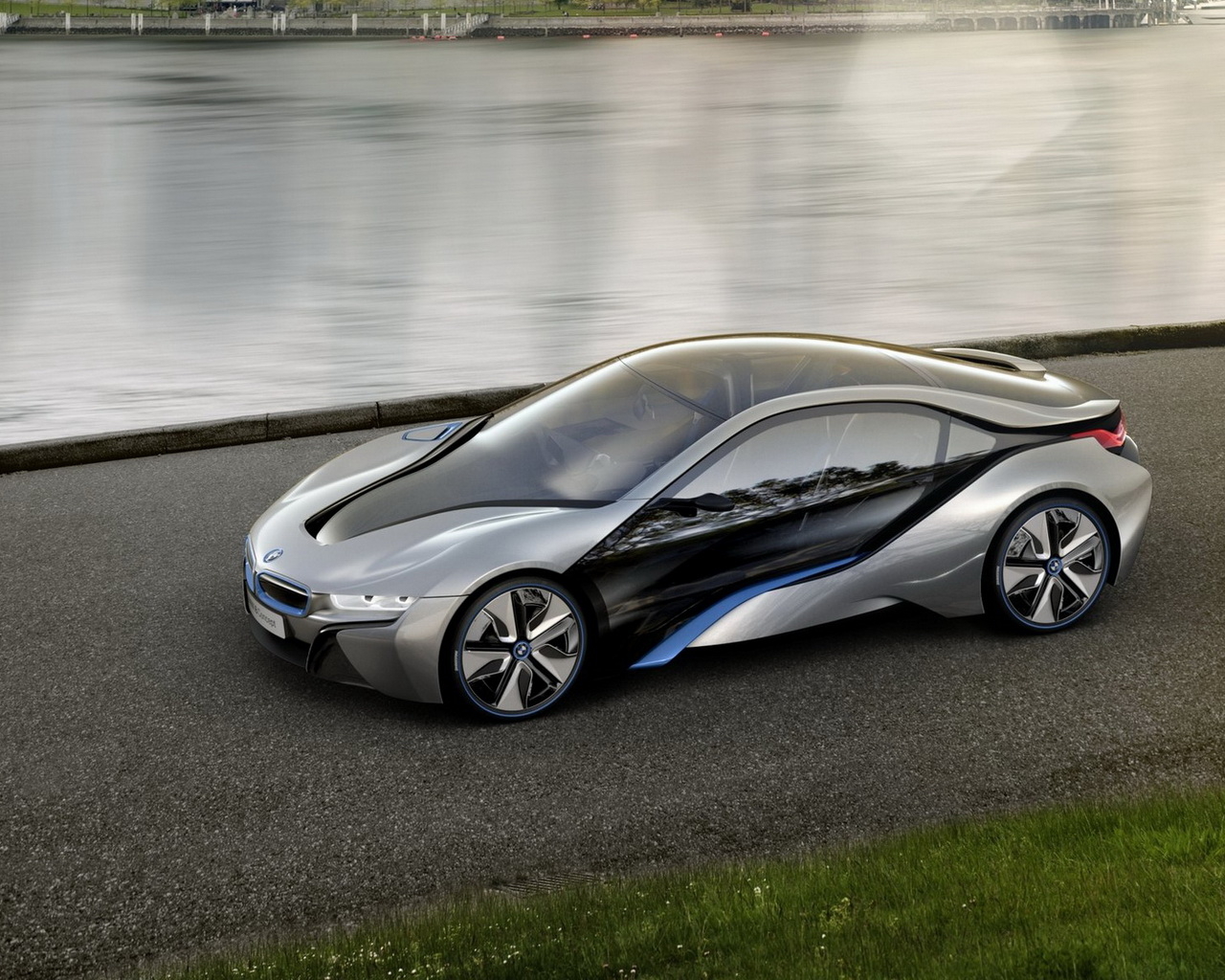 новый BMW-i8 Concept