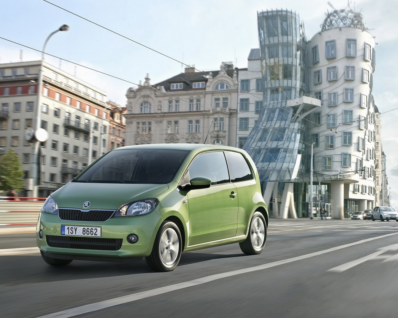 Зеленый Skoda-Citigo