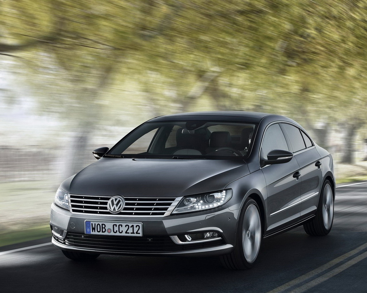 Volkswagen-Passat CC в движении