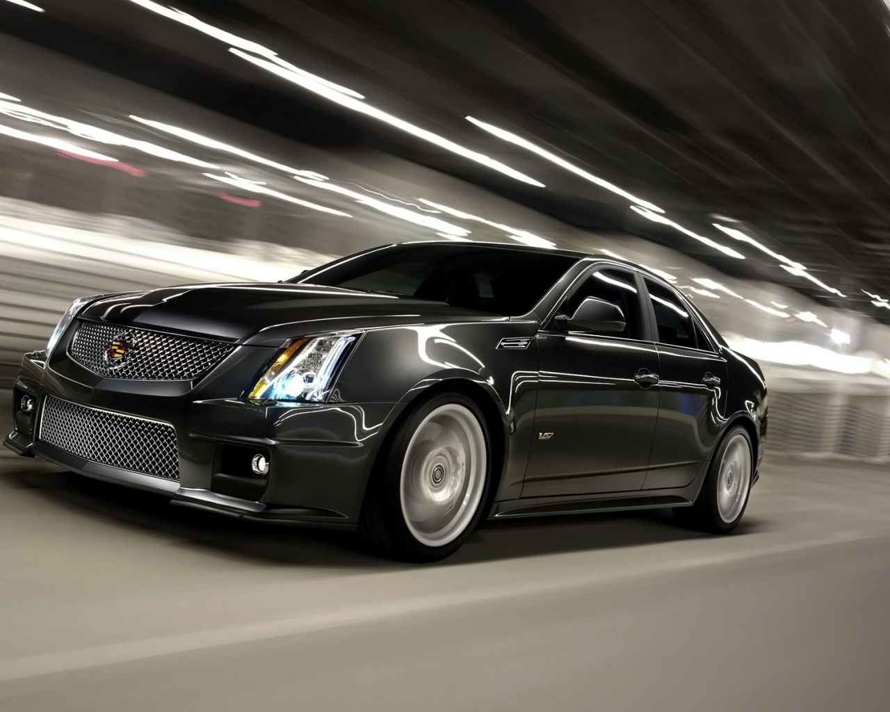 Cadillac-CTS-V-Sport-Sedan
