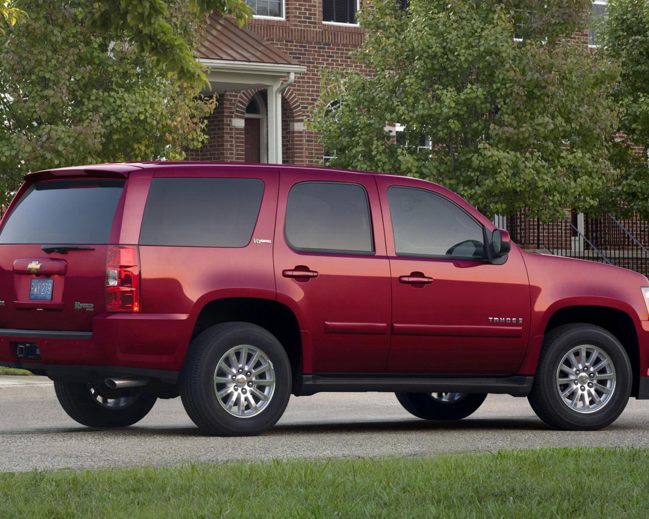Chevrolet Tahoe Hybrid