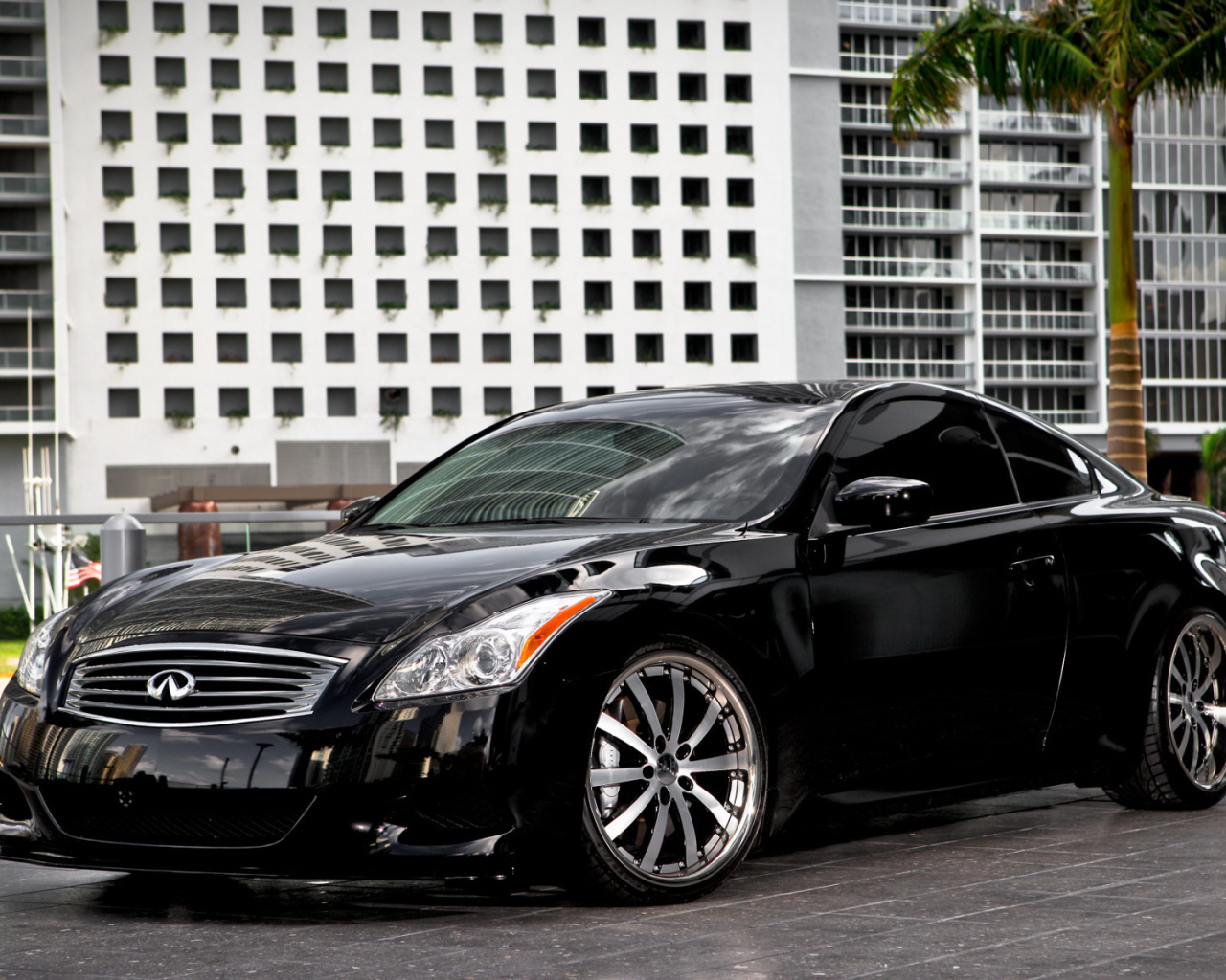 Infiniti G37