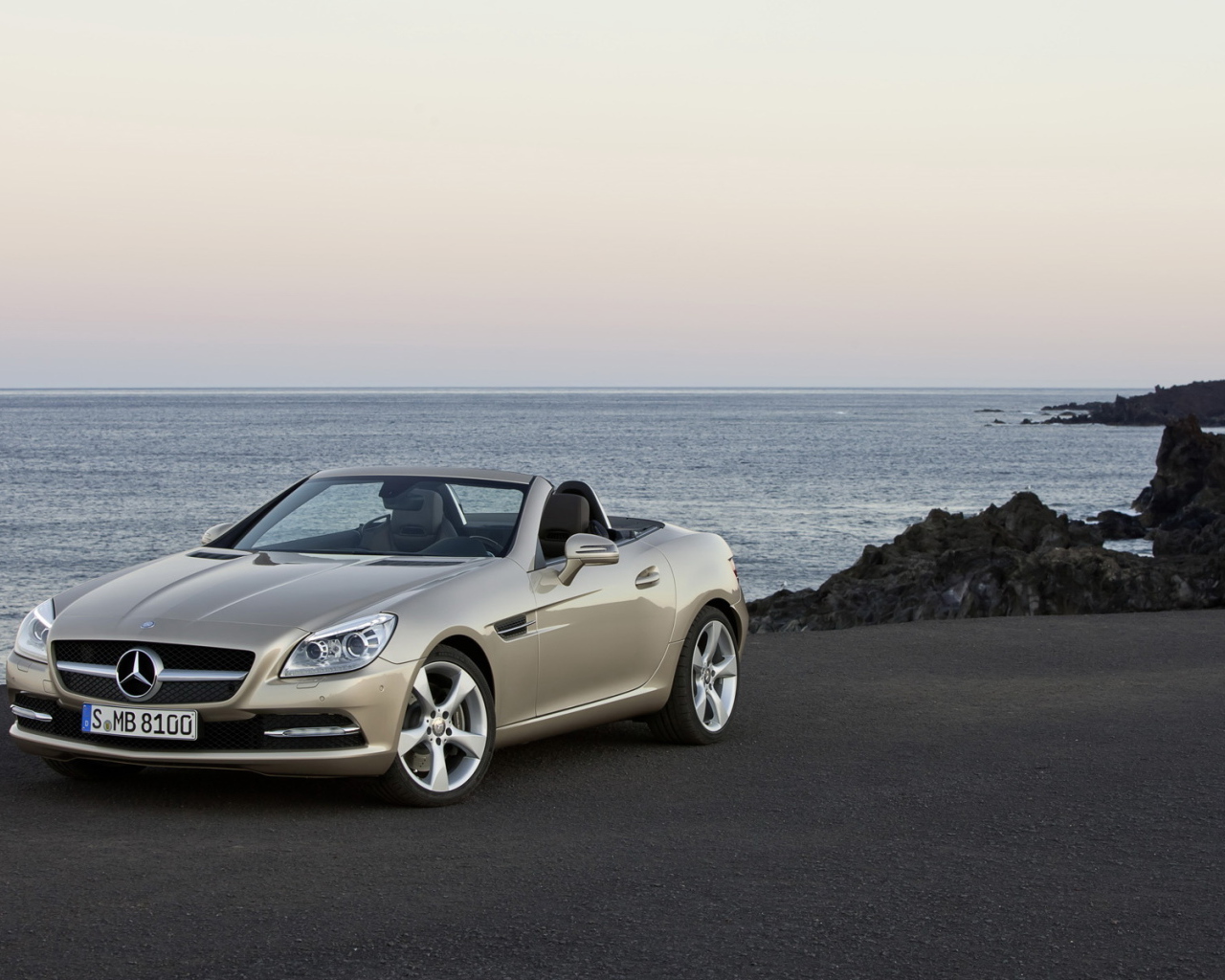 Mercedes-Benz-SLK-Roadster