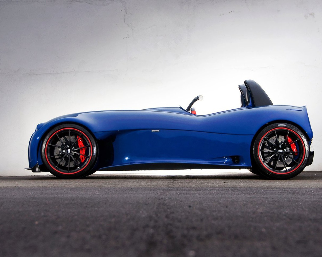 Автомобиль концепт 2011