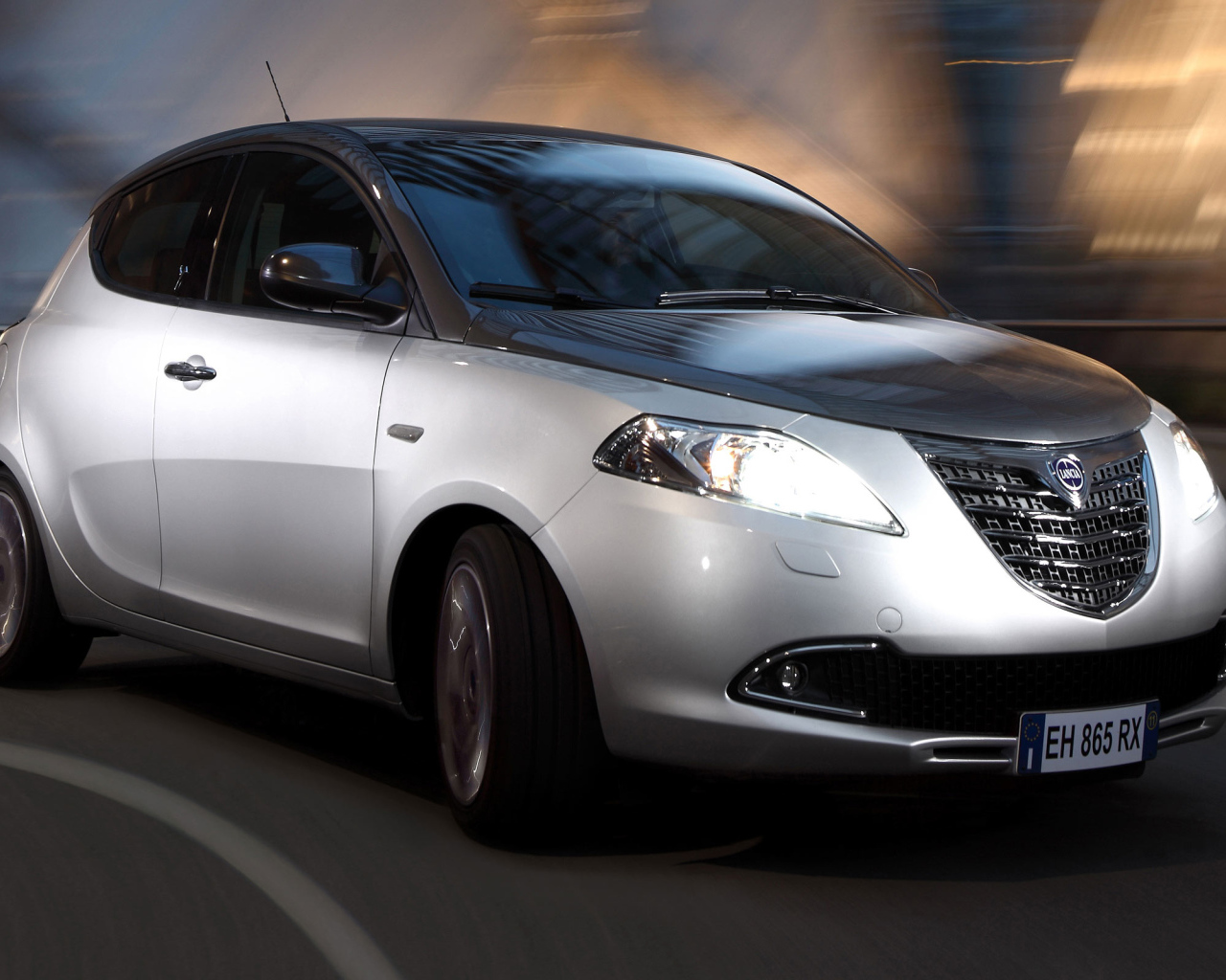 new Lancia Ypsilon
