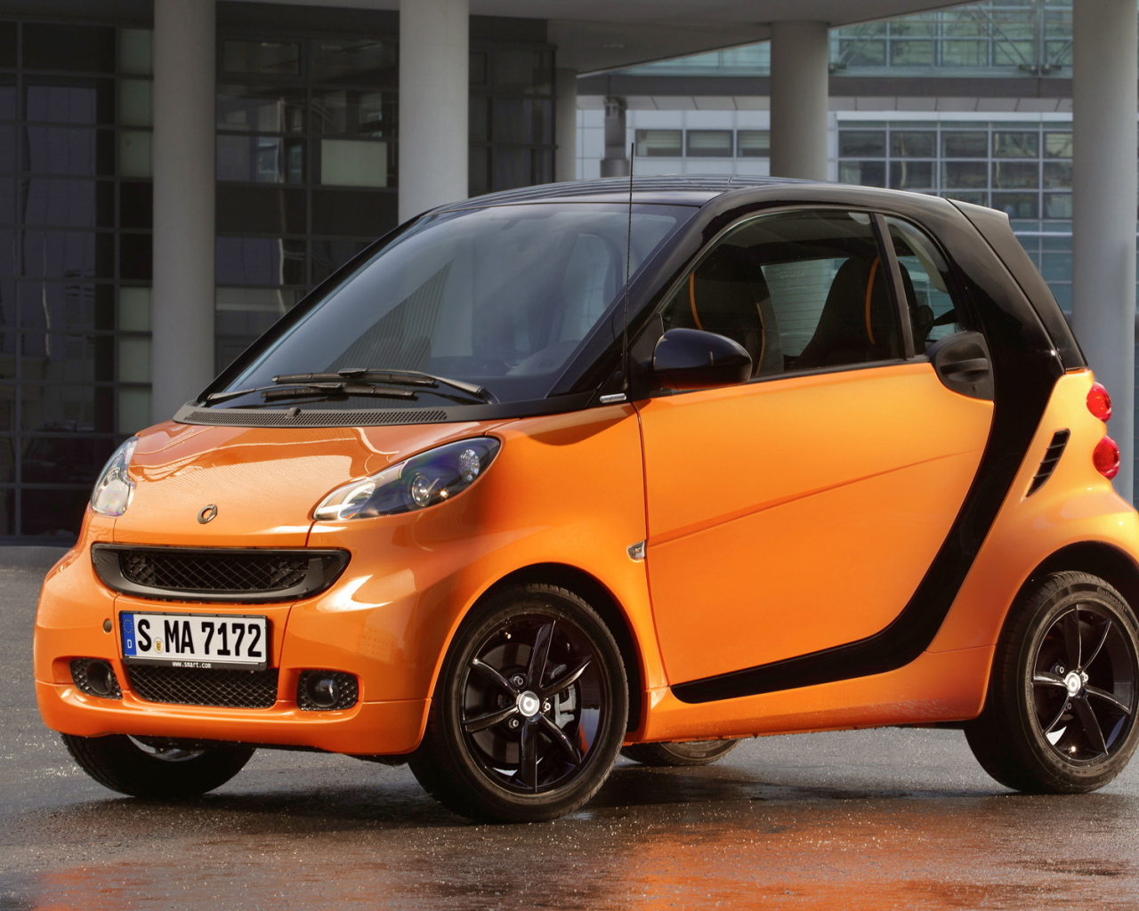 Smart fortwo Night Orange