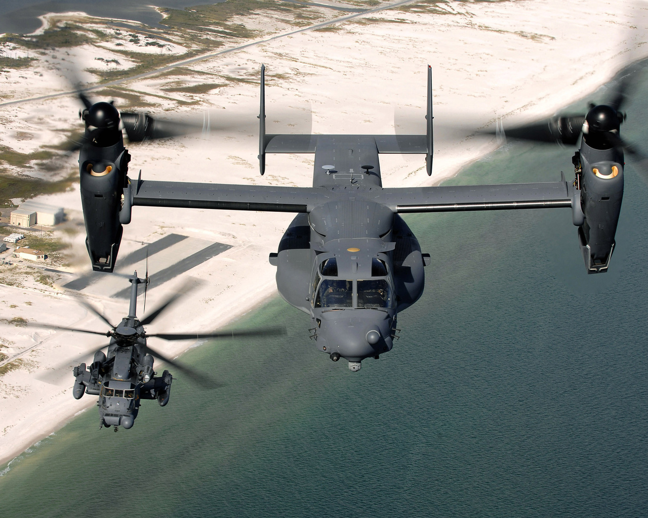 Конвертоплан и вертолет