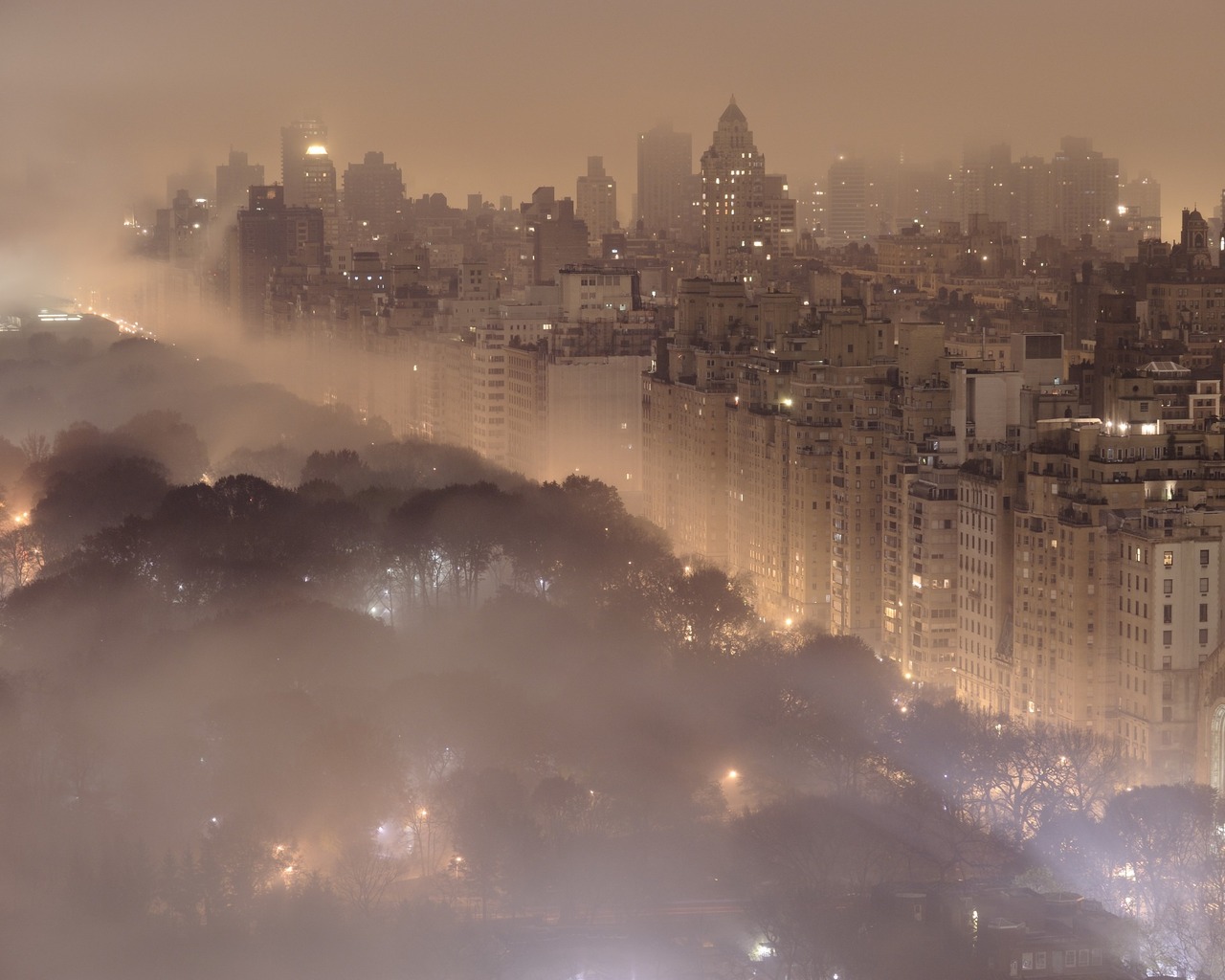 Город в тумане