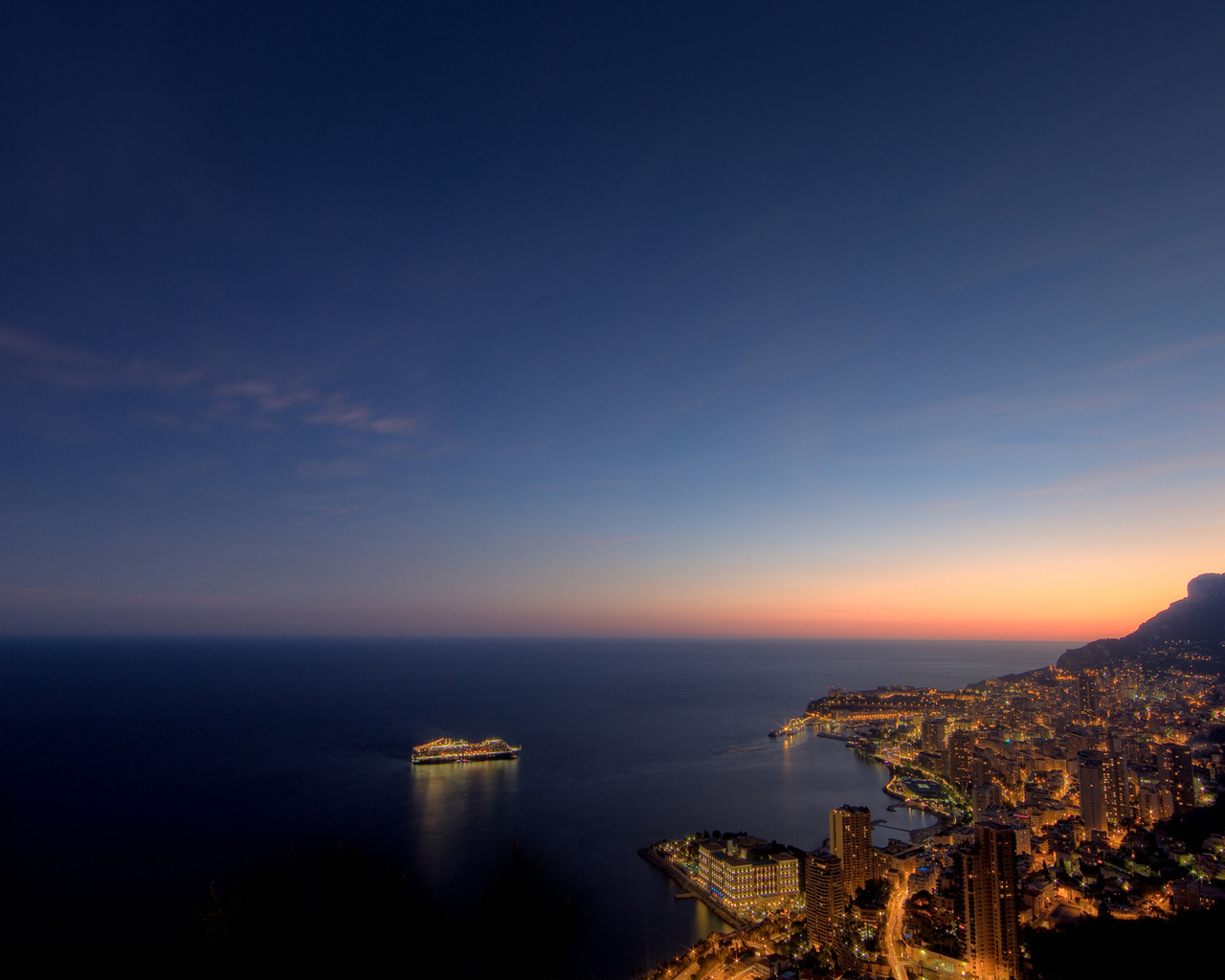 Ночной Монако