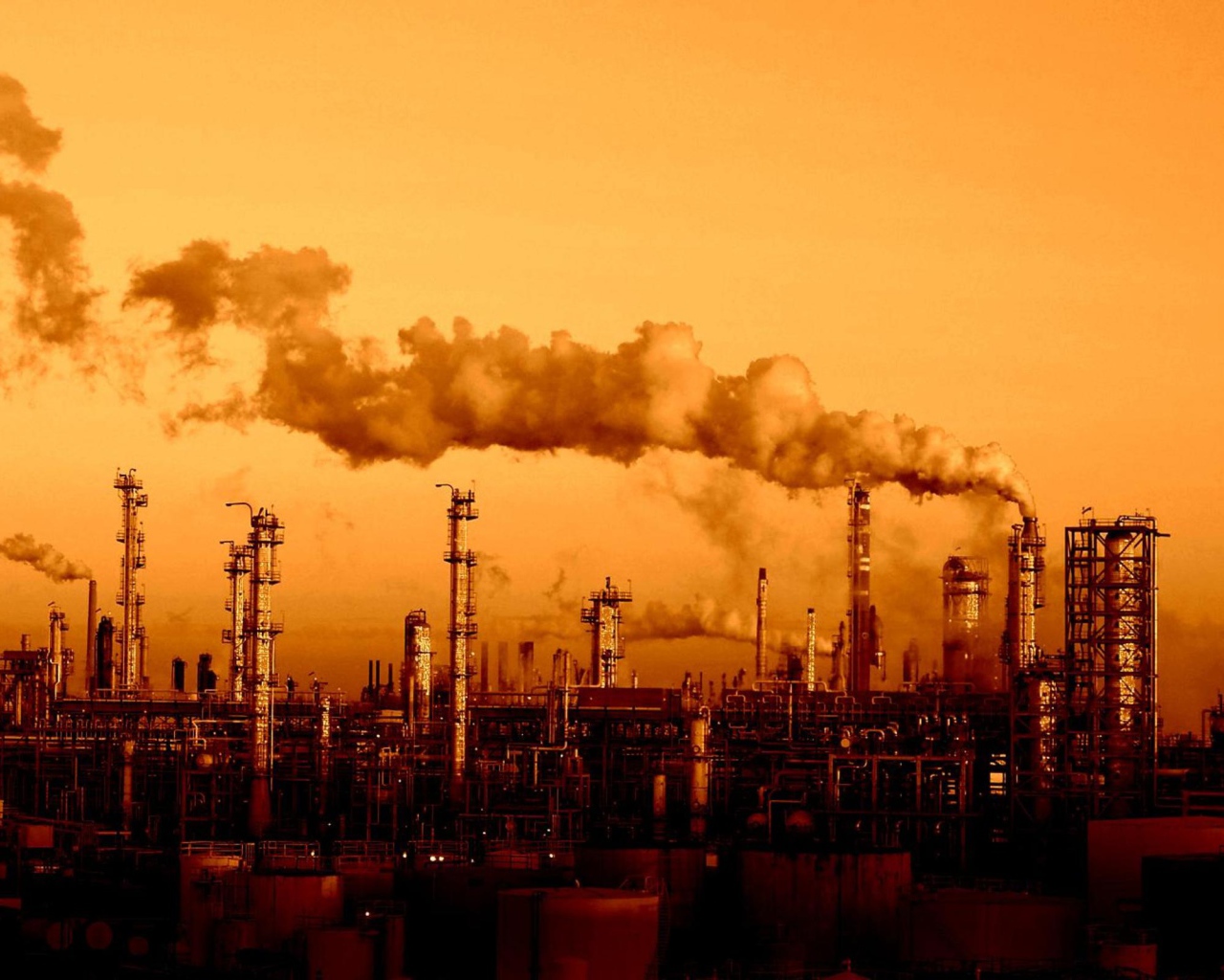 Трубы заводов и фабрик