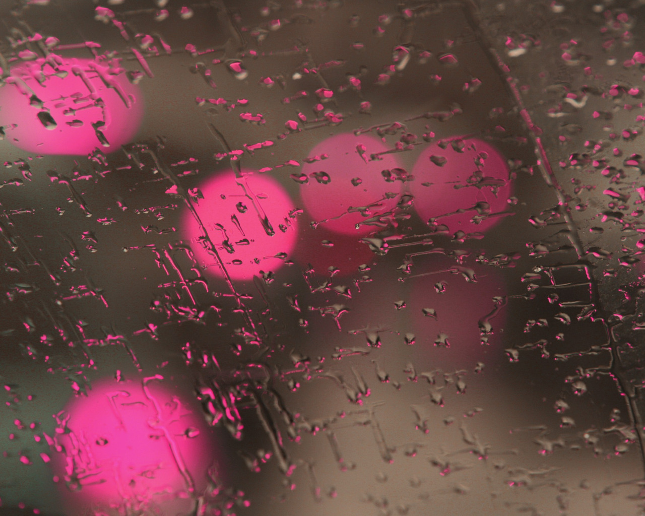 Капли дождя