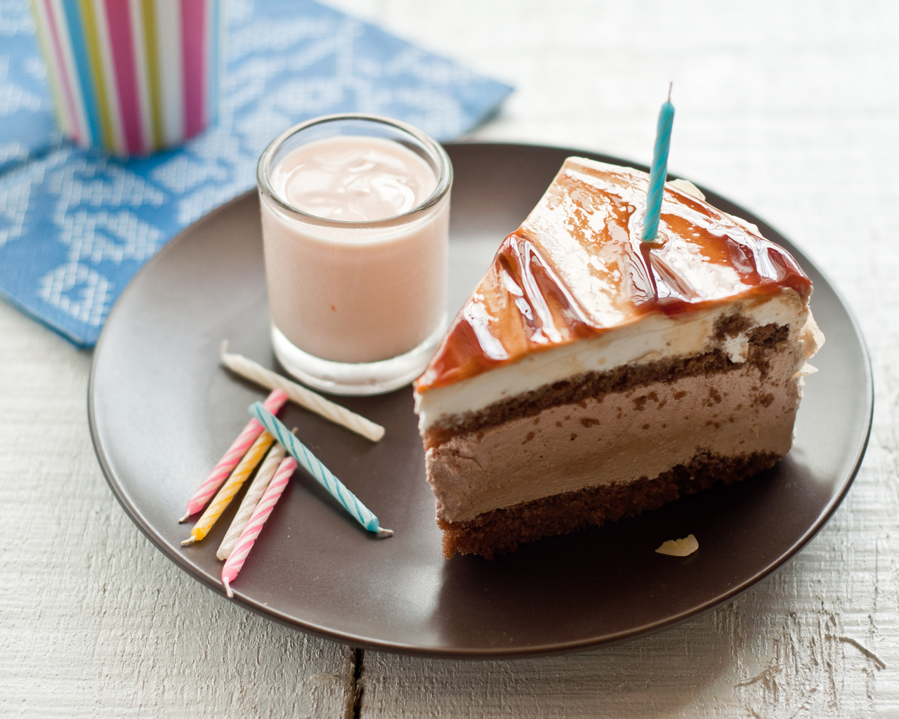 Кусочек праздничного торта