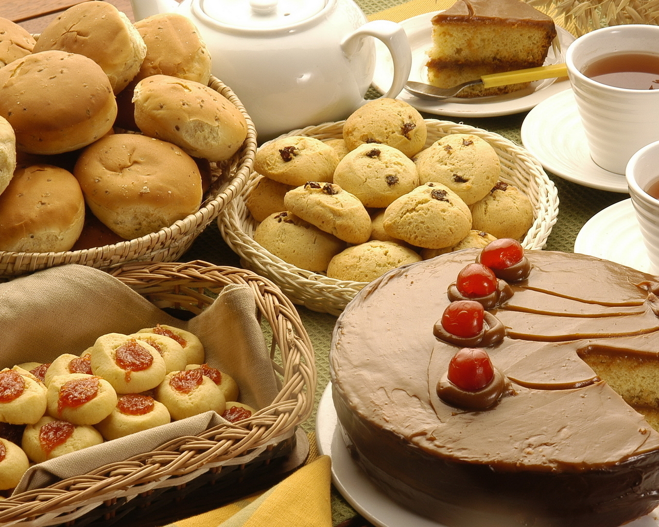 Торт, пирожное и булочки