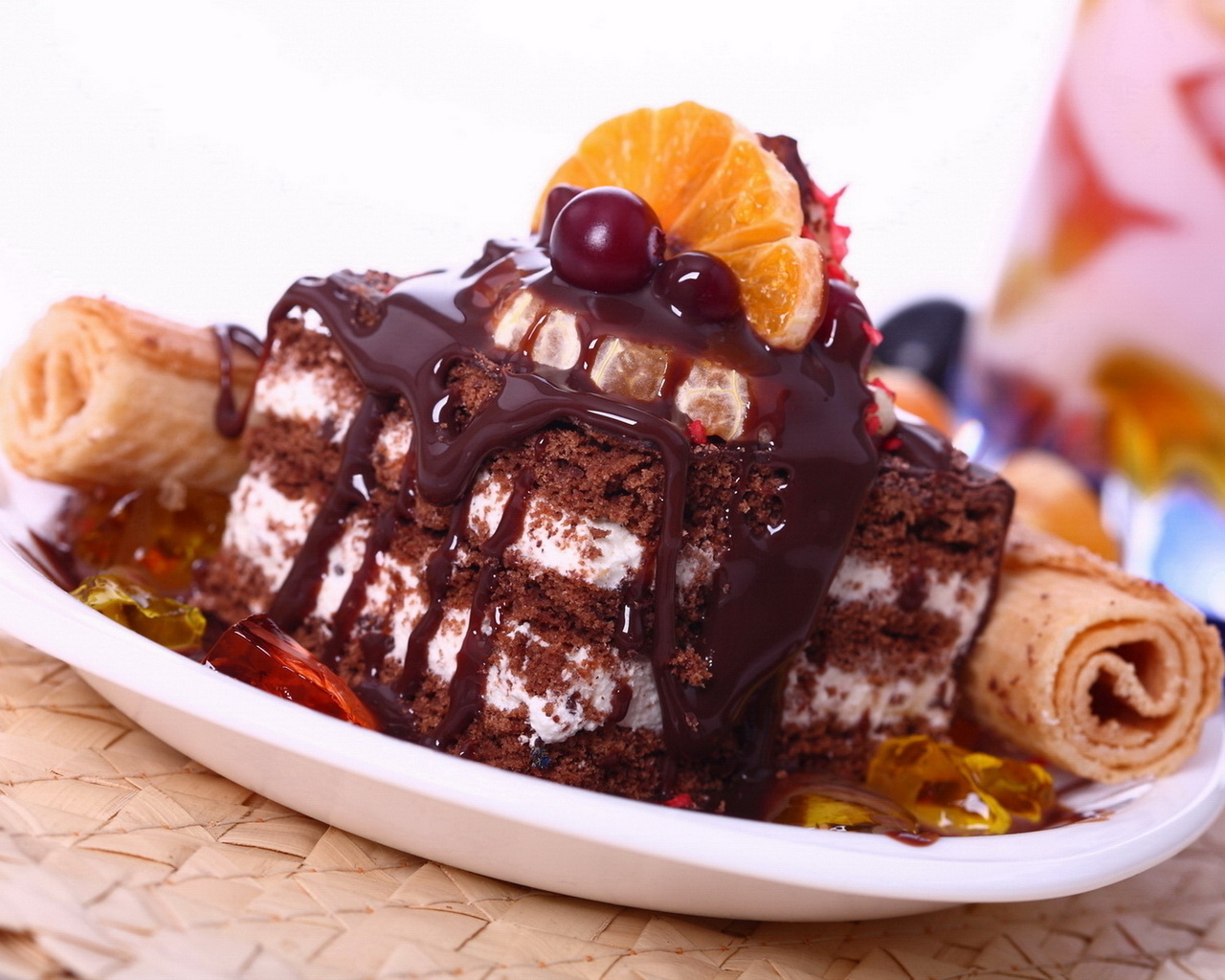 Кусочек фруктового торта