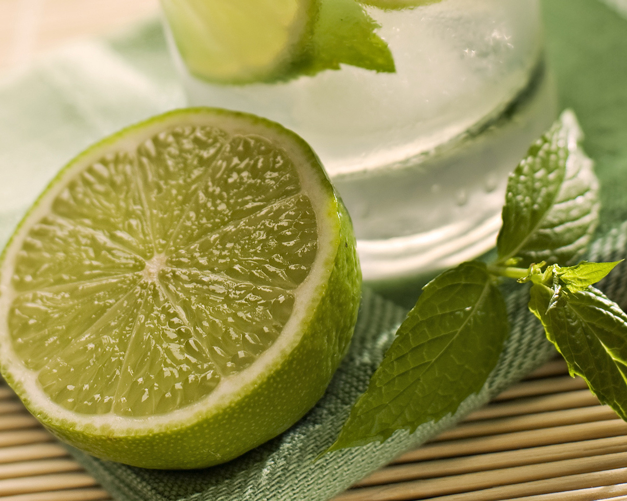 Лайм с мятой