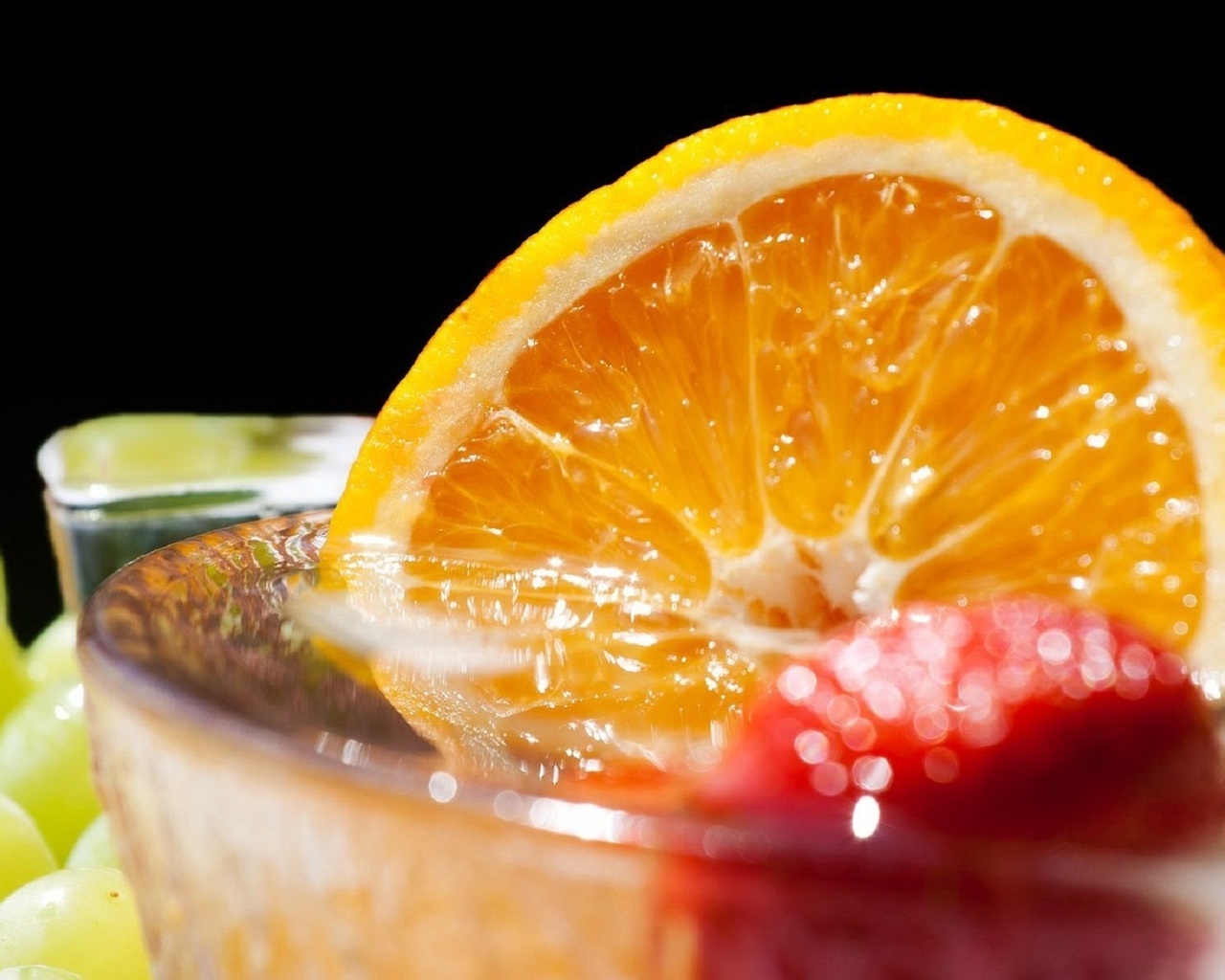 Фруктово - ягодный напиток