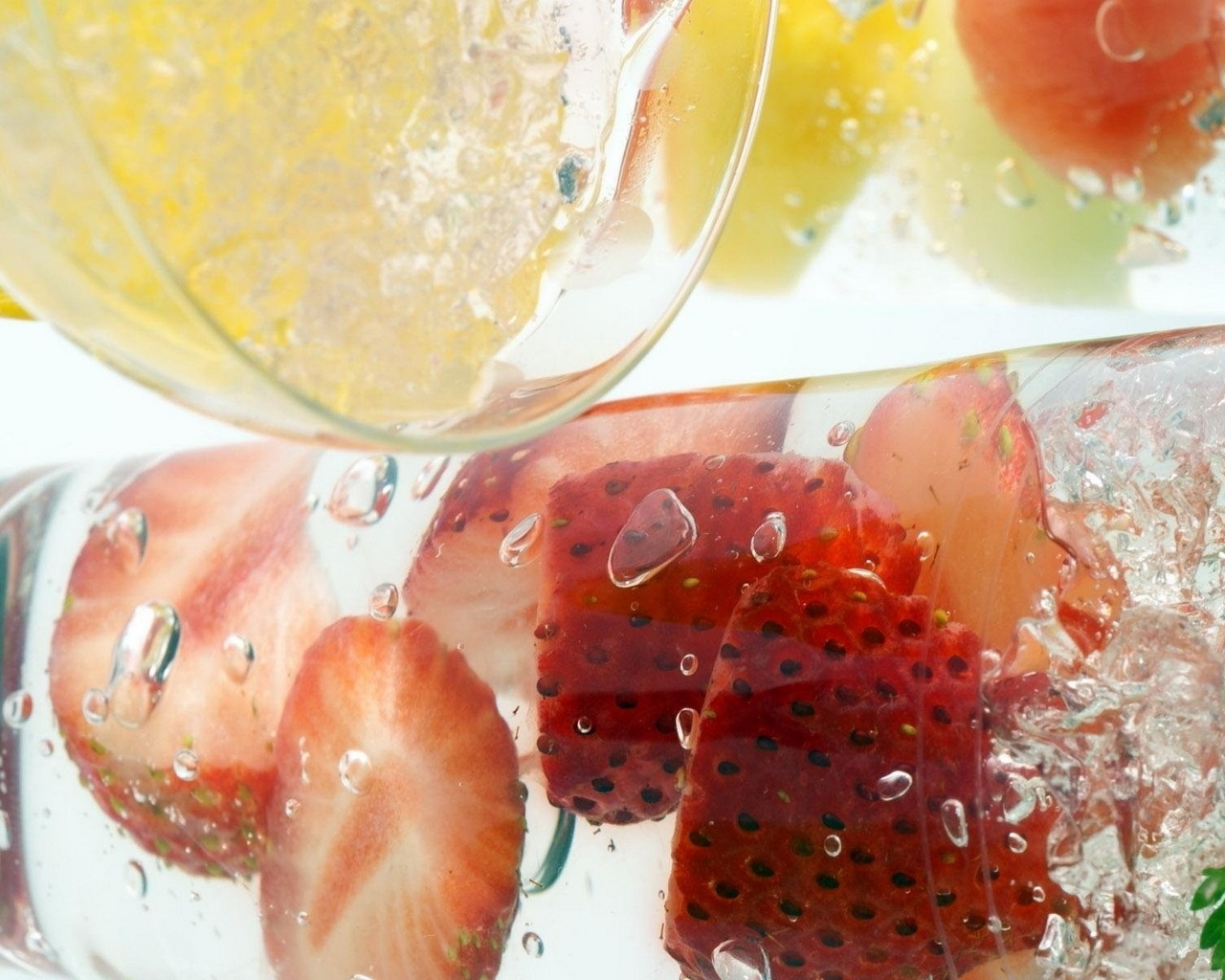 Фруктовый коктейль