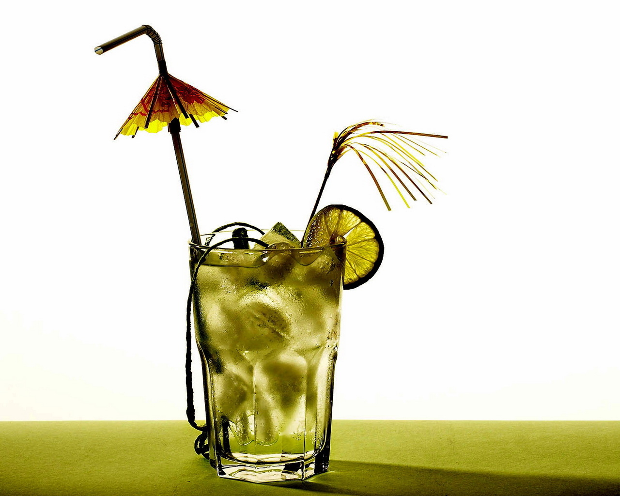 Освежающий коктейль с лаймом