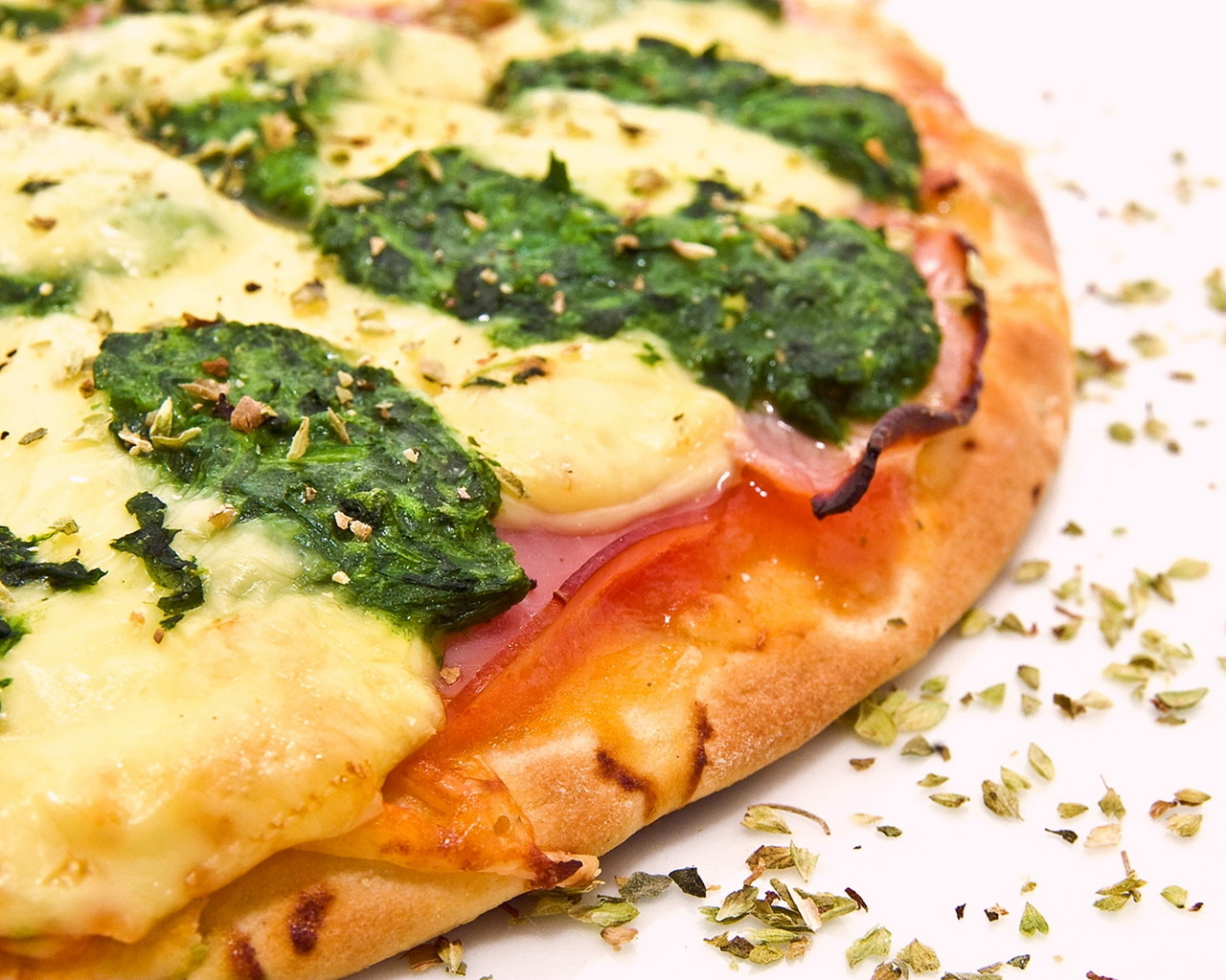 Пицца с зеленью