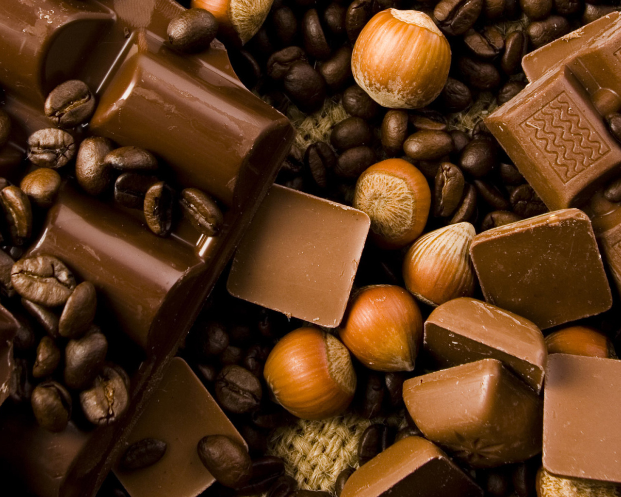 Орехи и шоколад
