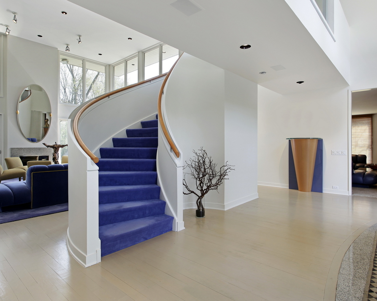 Лестница на второй этаж