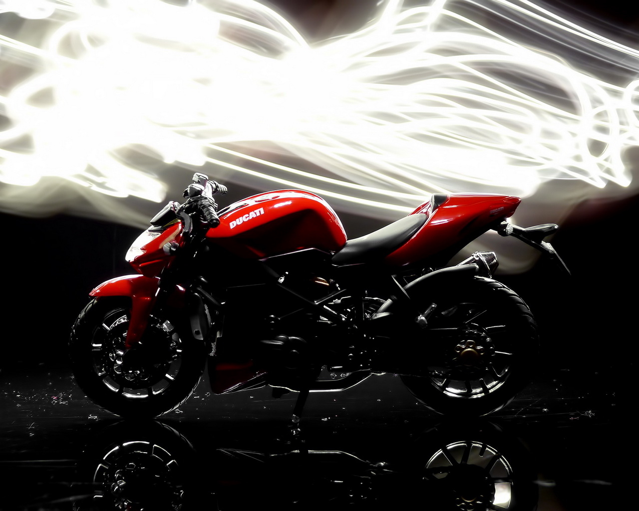 Ducati Streetfigther