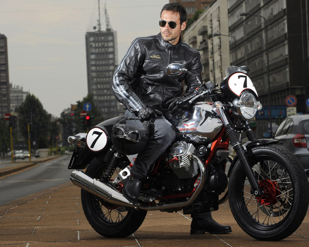 Moto Guzzi v7racer 2011