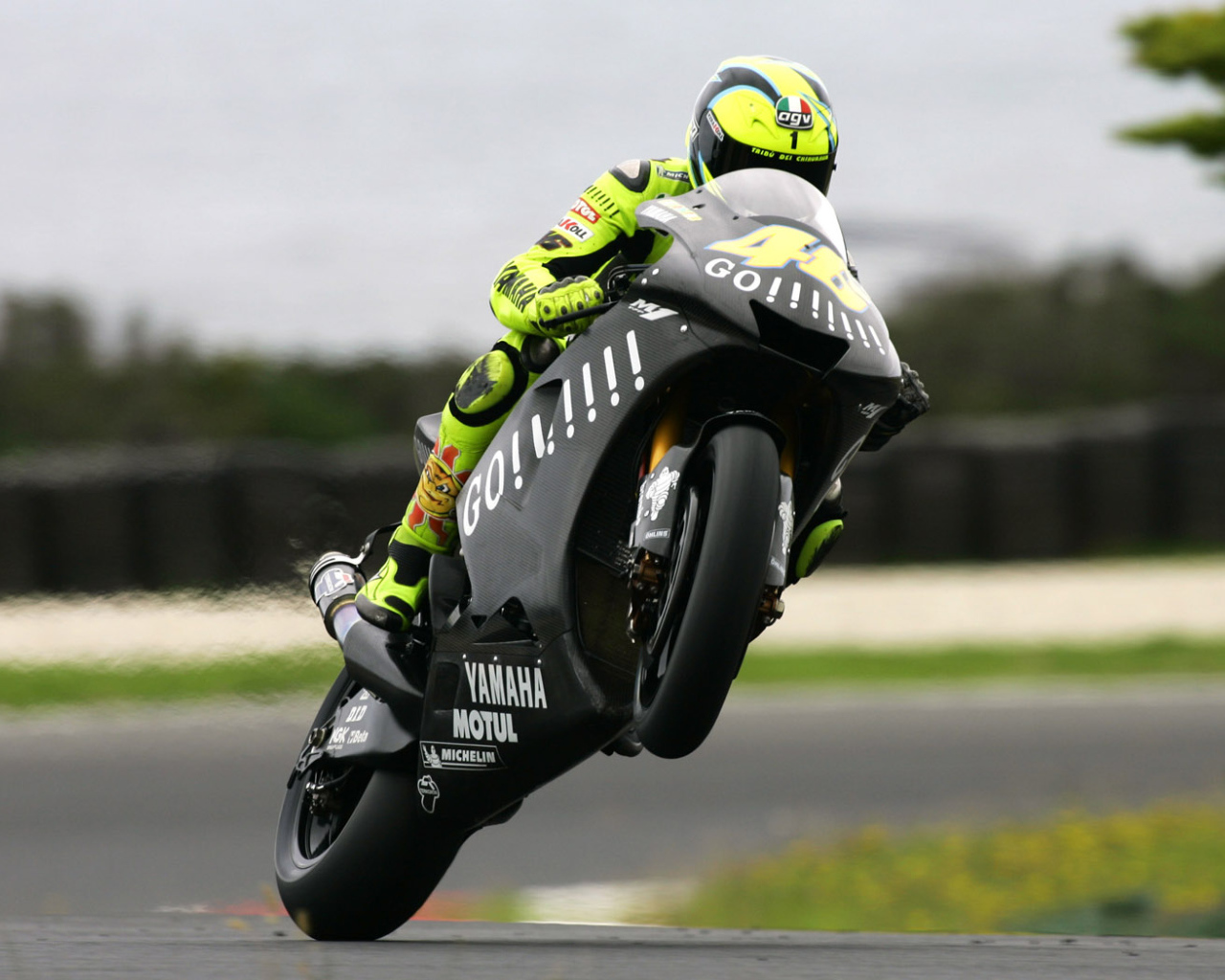 Спортивный мотобайк