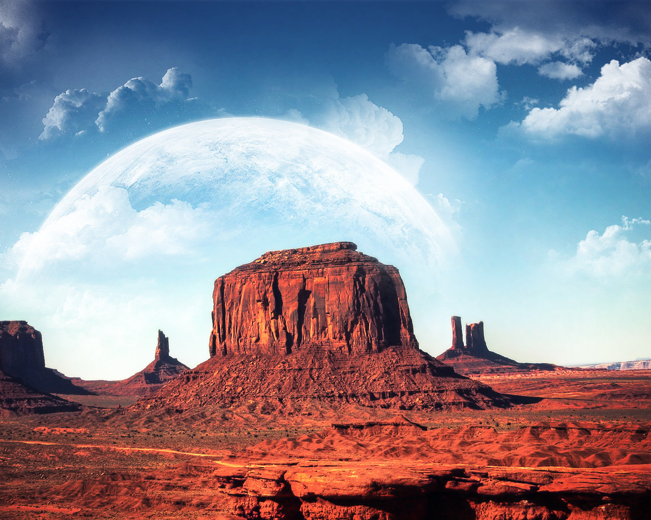 Горы в пустыне