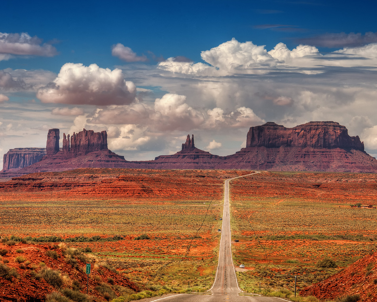 Дорога в пустыне