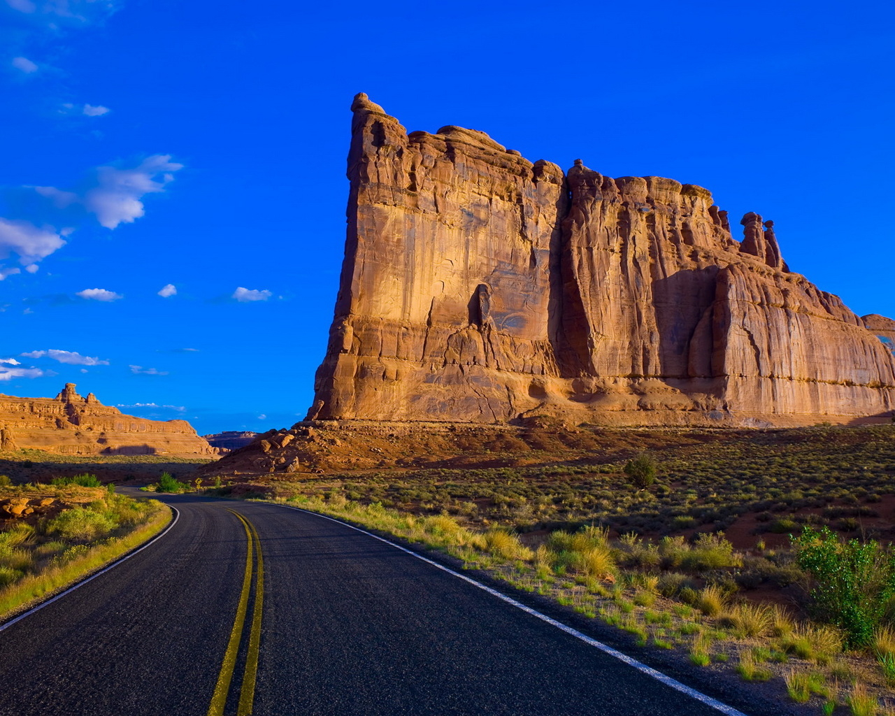 Дорога через пустыню