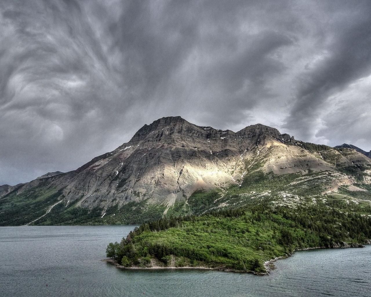 Горный остров