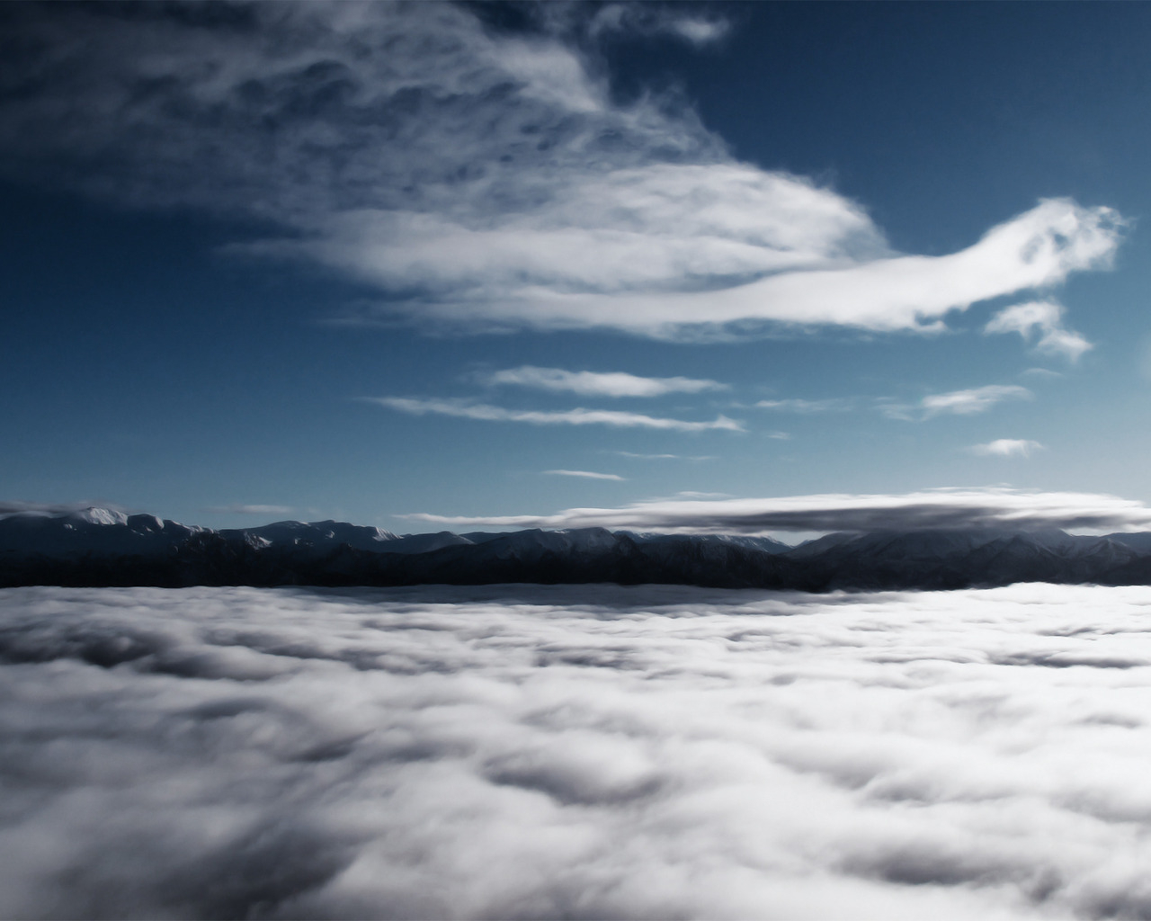 Небо и горы