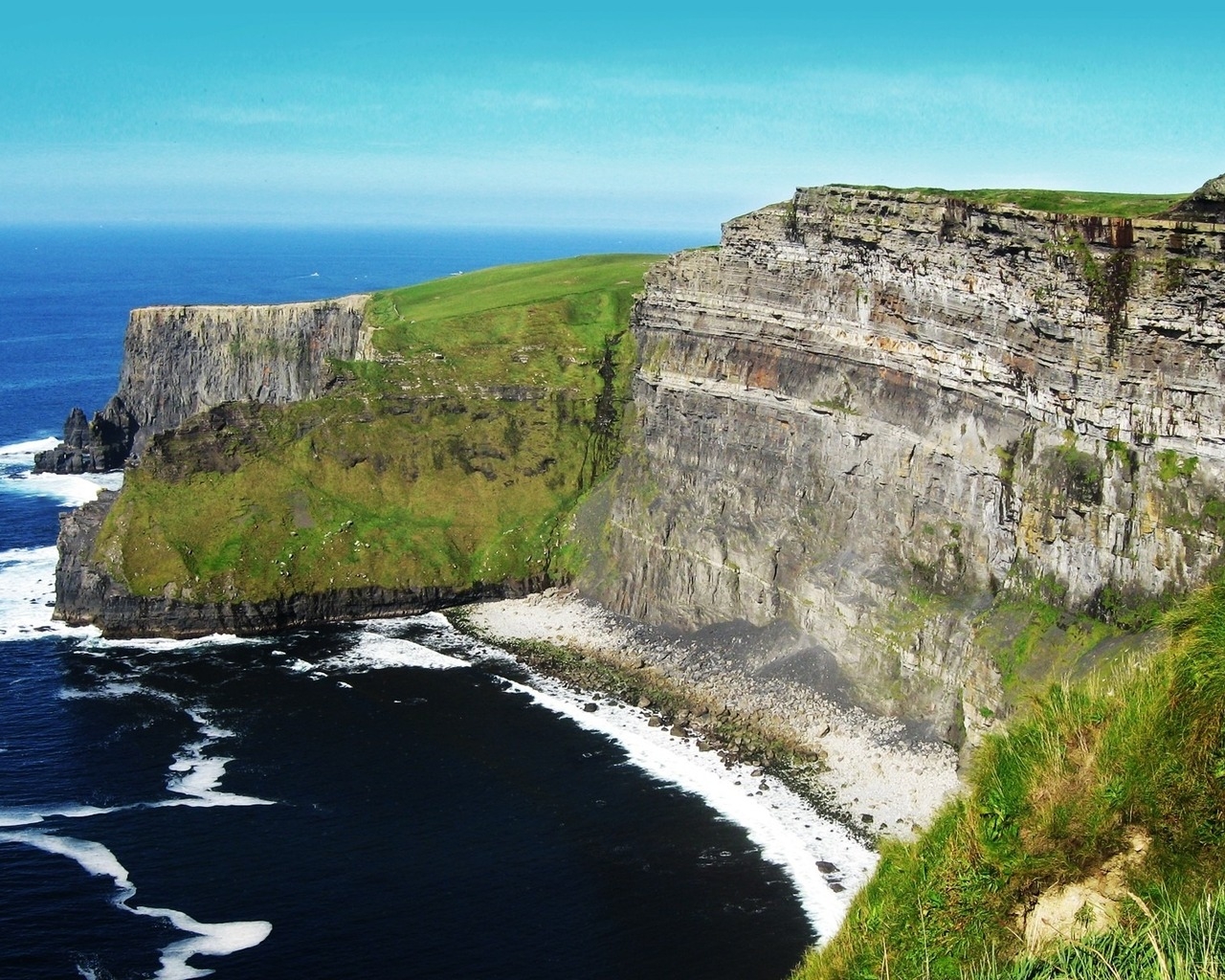 Береговые скалы