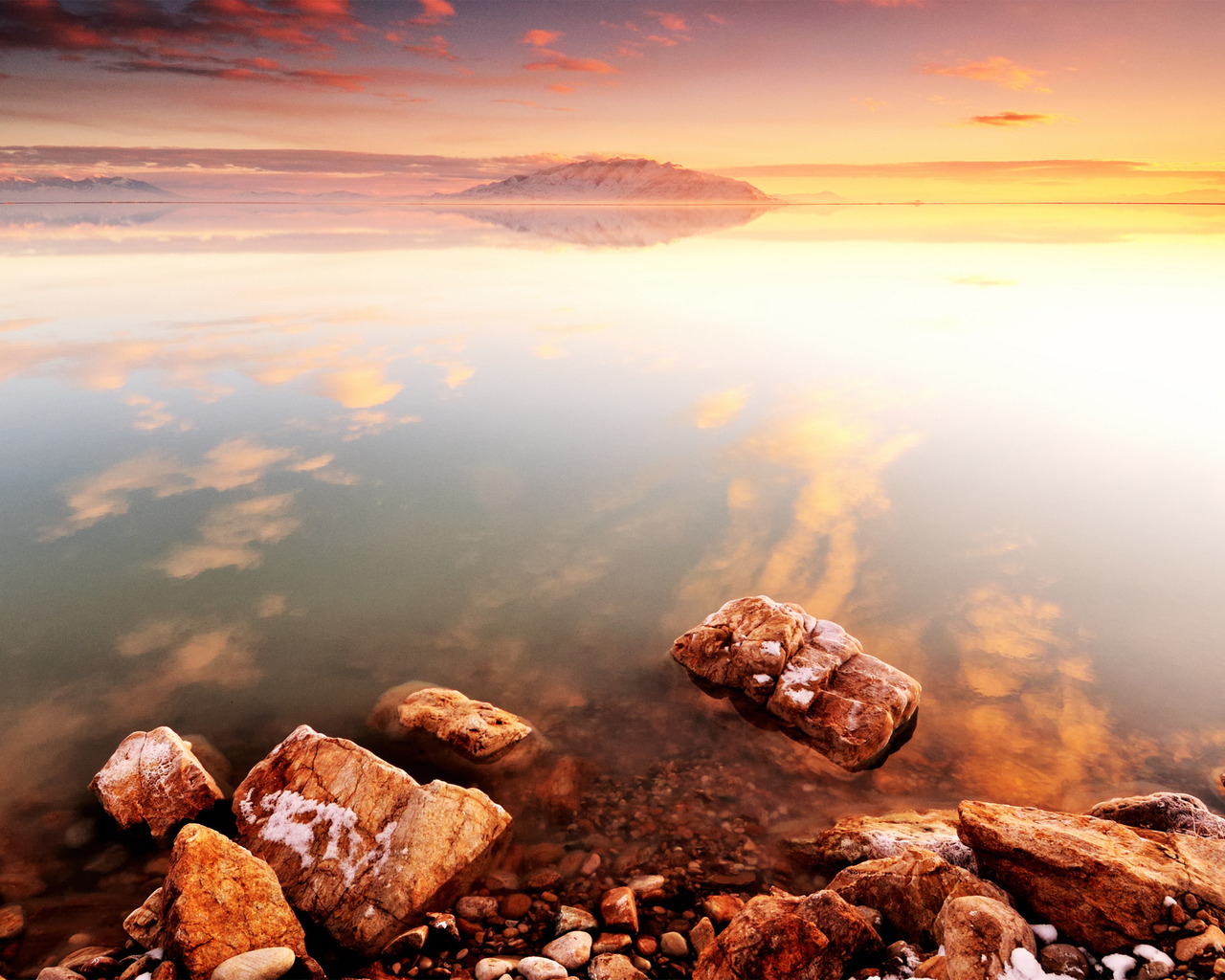 Побережье на закате