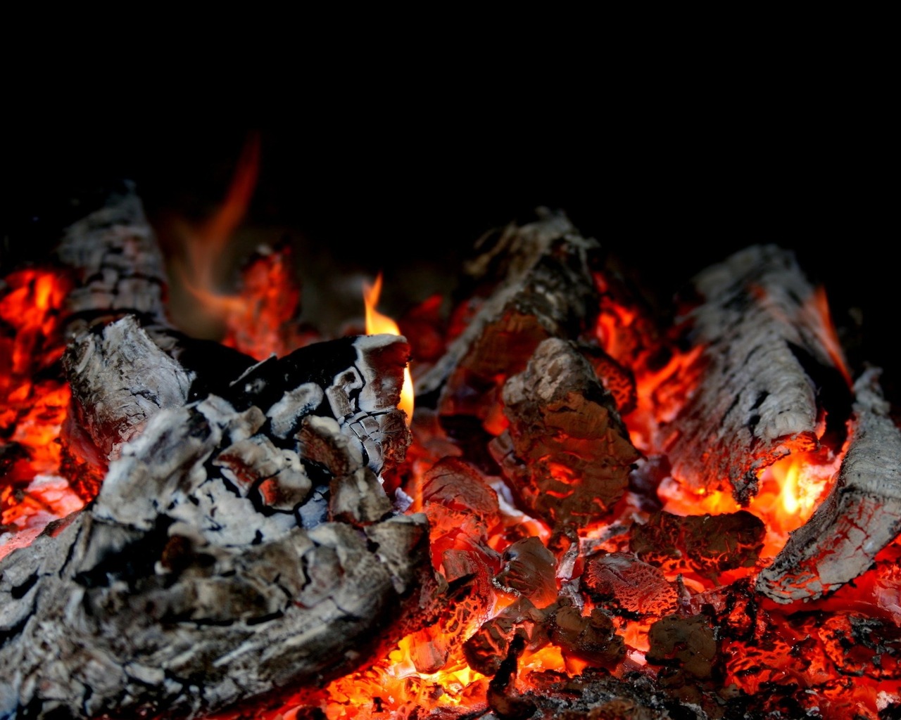 Тлеющий костер