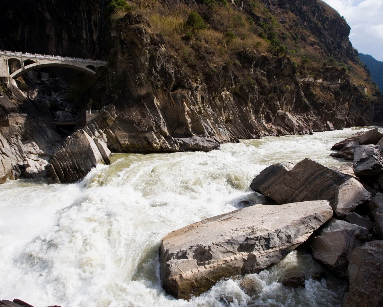 Речка в горах