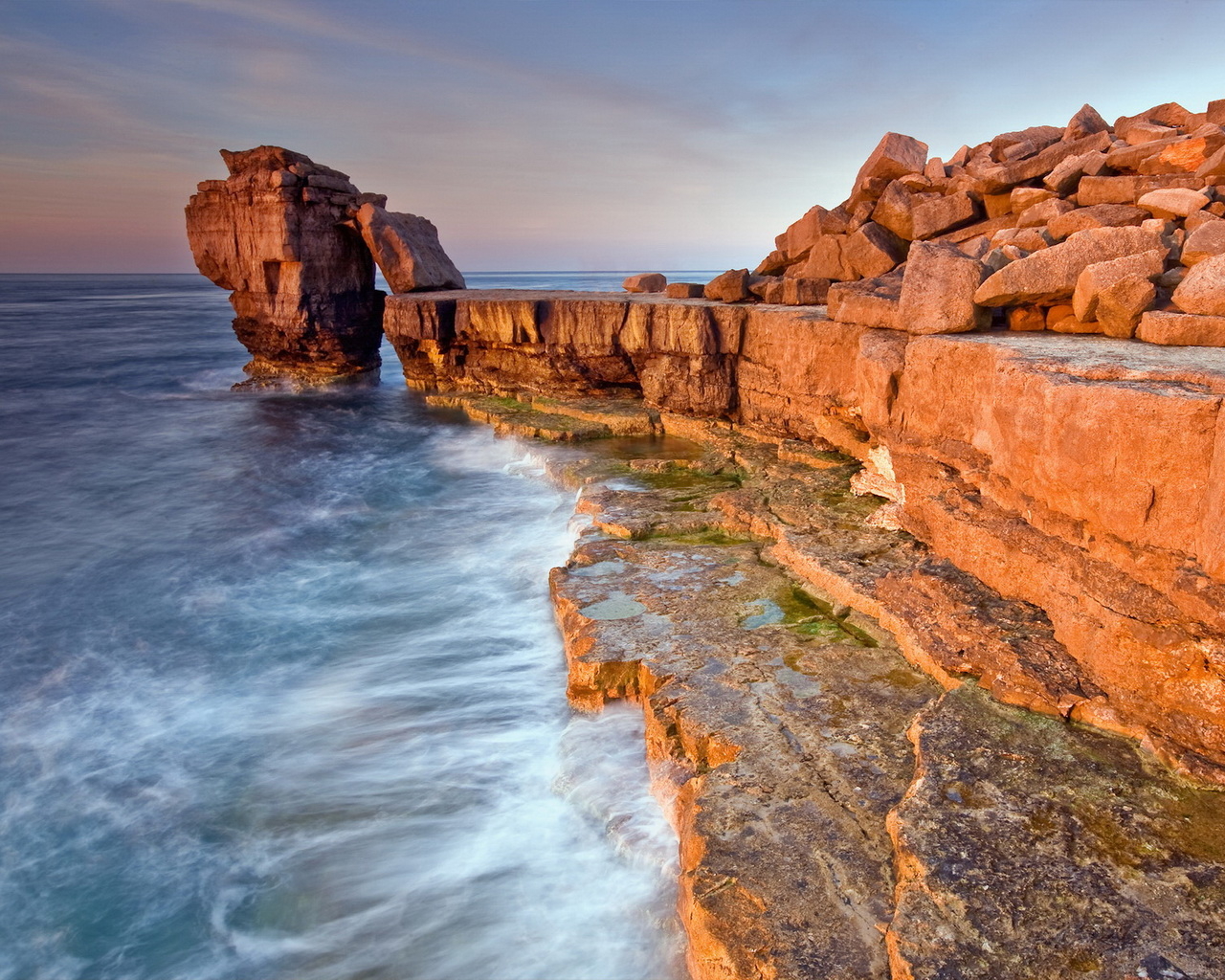 Каменный берег