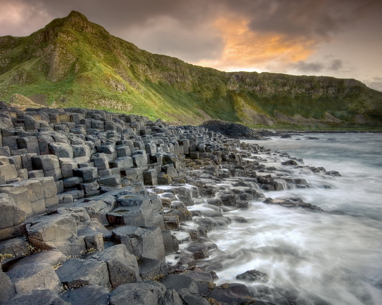 Каменное побережье