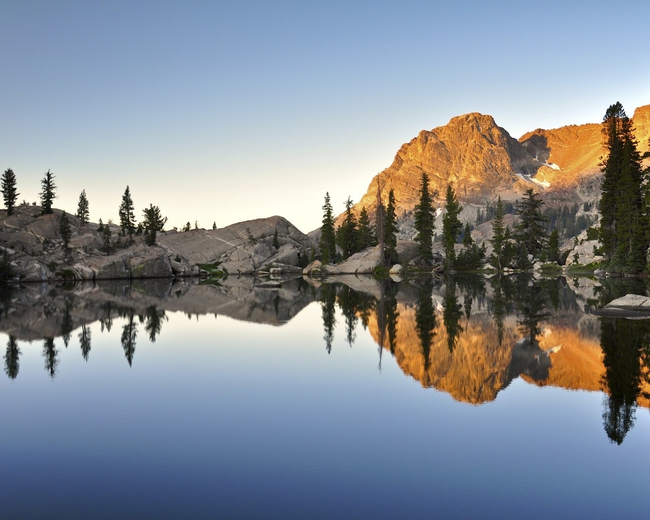 Озеро на высоте