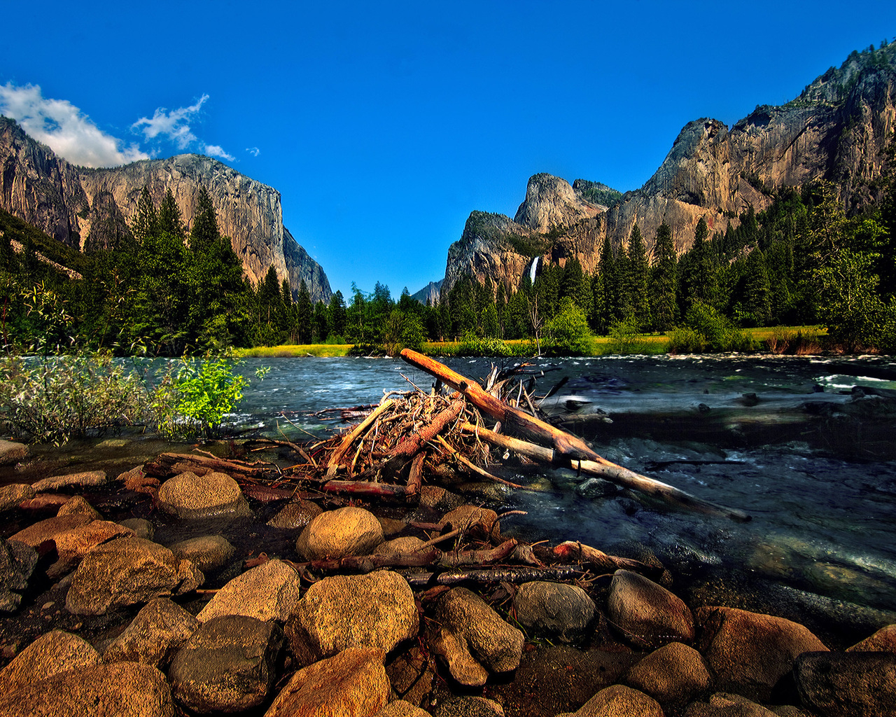 Горная река