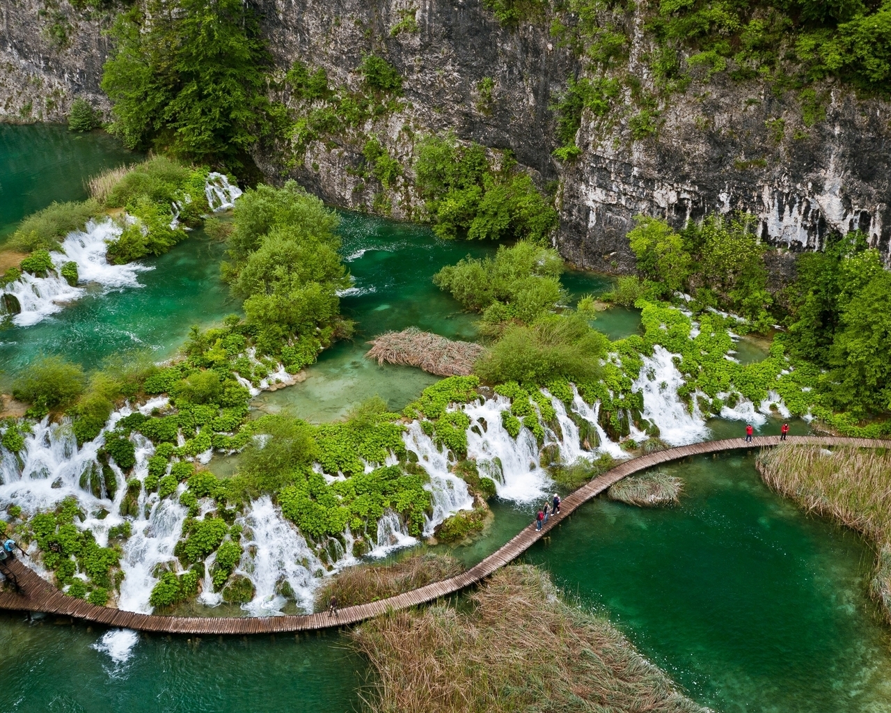 Речка в порогах